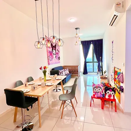 Legoland - Happywonder Suite For Family ,Cozy, Wifi With Nice Garden Pool View! Nusajaya  Exterior photo